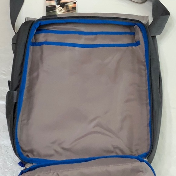 Jansport CURBSIDE messenger - Forge Grey/New Gunsmoke grey - Picture 13 of 16